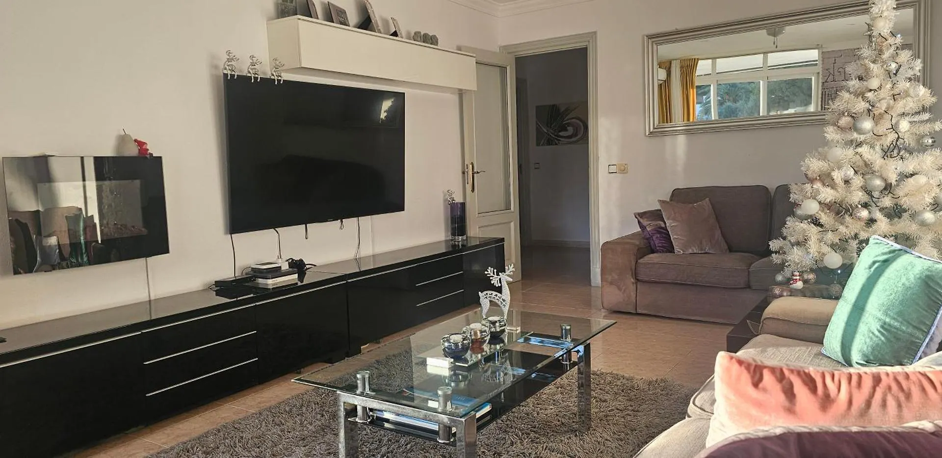Apartment Next To The Beach Portals Nous  Espagne