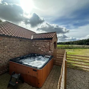 Granary With Hot Tub , York United Kingdom